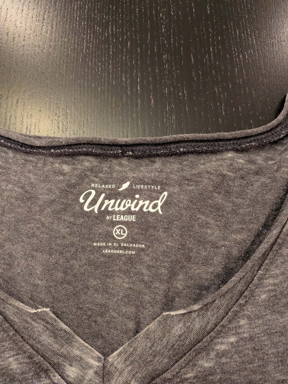 League Unwind Relaxed Lifestyle V-Neck Tee in Heather Charcoal - Picture 4 of 10